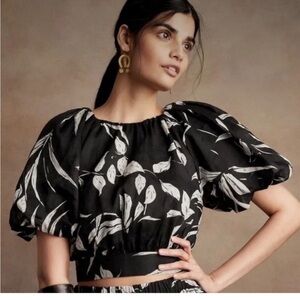 Banana republic- Open Back Crop Top/Blouse